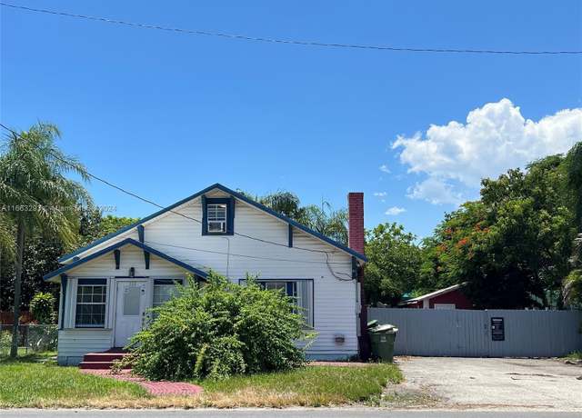 Property at 112 SE 3rd St, Hallandale Beach, FL 33009