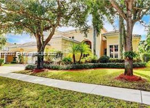 Property at 6139 Via Venetia S, Delray Beach, FL 33484, 4 beds, 4.5 baths