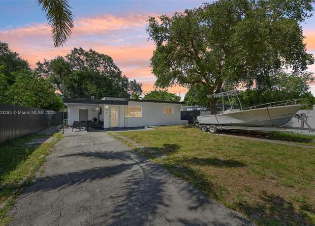 Property at 6309 Cleveland St, Hollywood, FL 33024, 2 beds, 1 bath