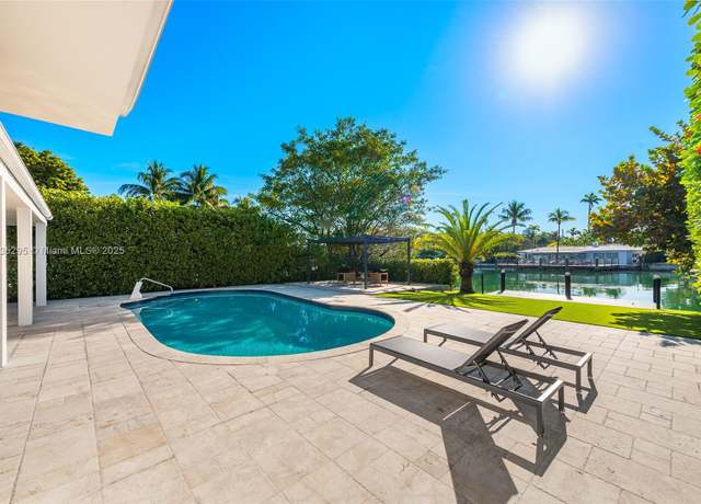 Property at 410 S Shore Dr, Miami Beach, FL 33141, 4 beds, 3 baths