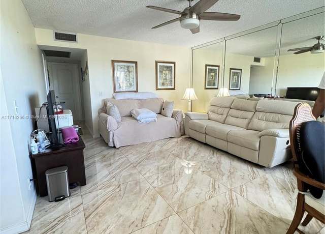 Property at 13355 SW 9th Ct Unit 314H, Pembroke Pines, FL 33027, 2 beds, 1.5 baths