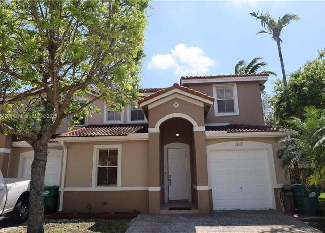 Property at 13760 SW 276th St, Homestead, FL 33032, 4 beds, 3 baths