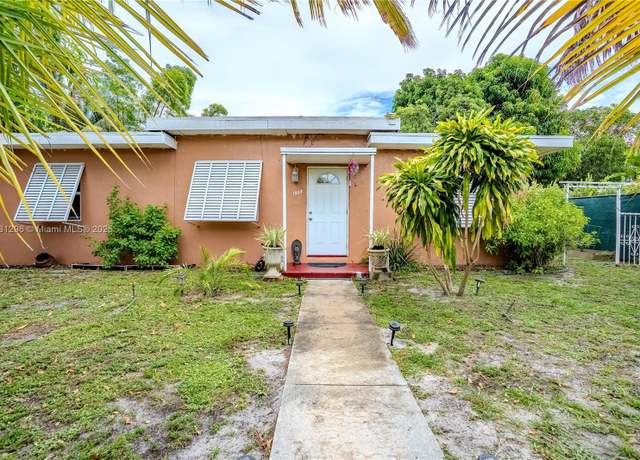 Property at 1050 NW 142nd St, Miami, FL 33168, 3 beds, 1.5 baths