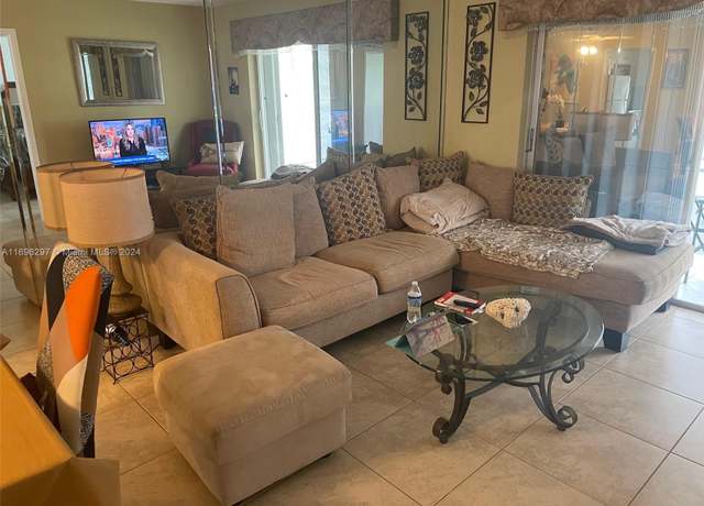 Property at 2750 W Golf Blvd #233, Pompano Beach, FL 33064, 2 beds, 1 bath