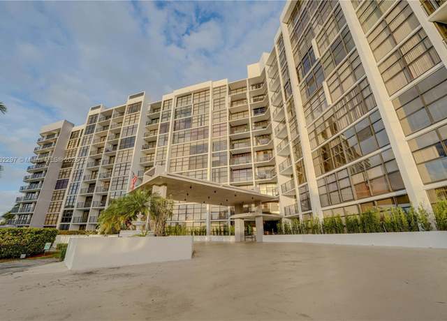 Property at 600 Parkview Dr #601, Hallandale Beach, FL 33009, 1 bed, 1.5 baths