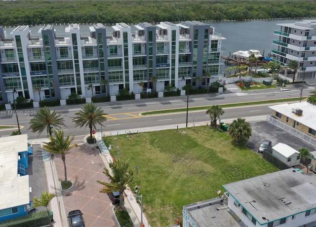 Property at 2801 N Ocean Dr, Hollywood, FL 33019