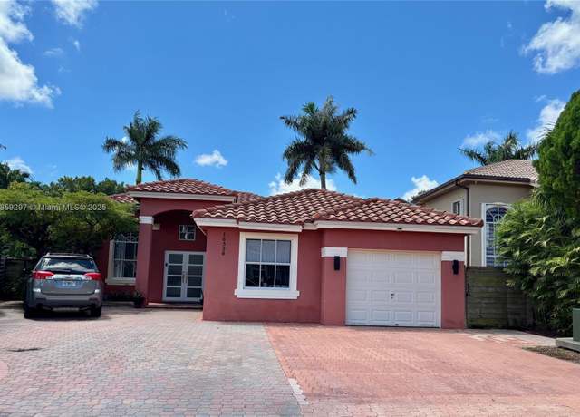 Property at 16336 SW 95th Ln, Miami, FL 33196, 3 beds, 2 baths
