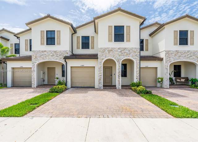 Property at 23469 SW 129th Pl #23469, Homestead, FL 33032, 3 beds, 2.5 baths