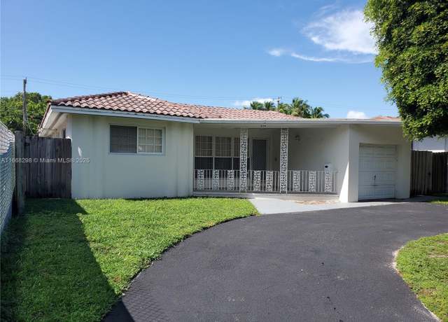 Property at 574 W 50th St, Miami Beach, FL 33140, 2 beds, 2 baths