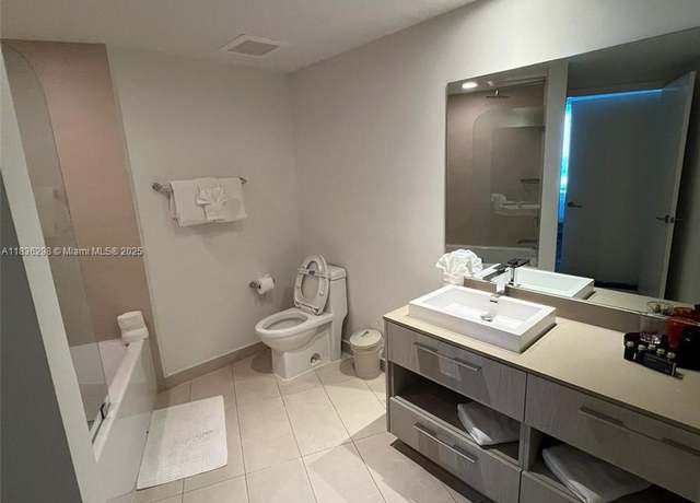 Property at 4111 S Ocean Dr #2004, Hollywood, FL 33019, 2 beds, 2 baths