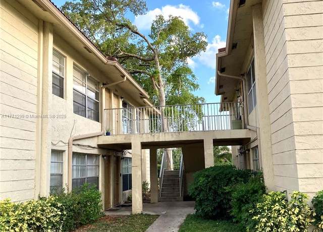 Property at 11562 Royal Palm Blvd #11562, Coral Springs, FL 33065, 2 beds, 2 baths