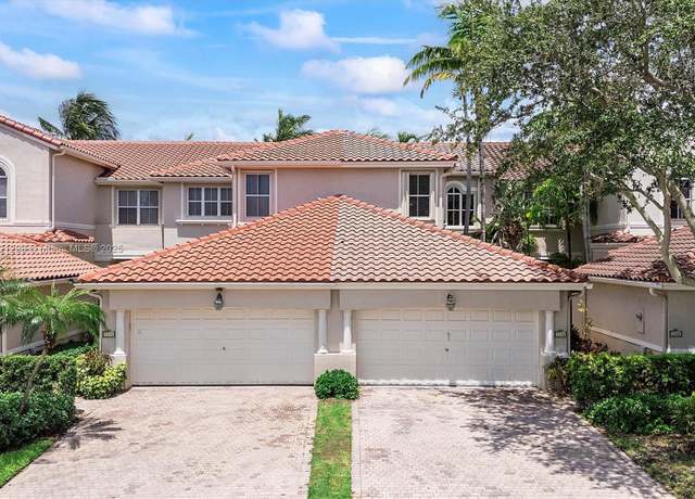 Property at 1382 Harbor Vw W, Hollywood, FL 33019, 3 beds, 3 baths
