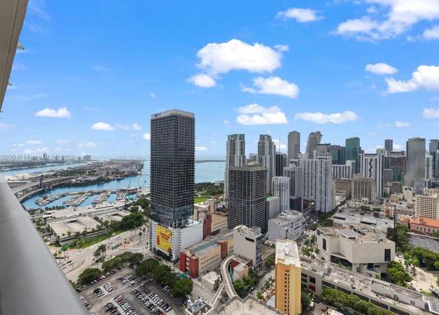 Property at 159 NE 6th St #3512, Miami, FL 33132, 1 bath