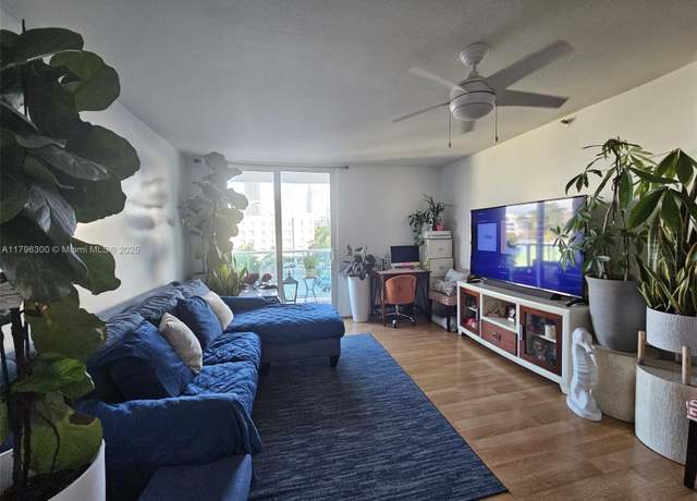 Property at 1035 West Ave #406, Miami Beach, FL 33139, 1 bed, 1 bath