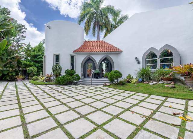 Property at 6867 SW 62nd Ter, South Miami, FL 33143, 3 beds, 2.5 baths