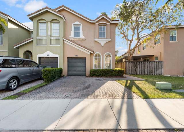 Property at 1416 SE 26th Ave, Homestead, FL 33035, 4 beds, 3 baths