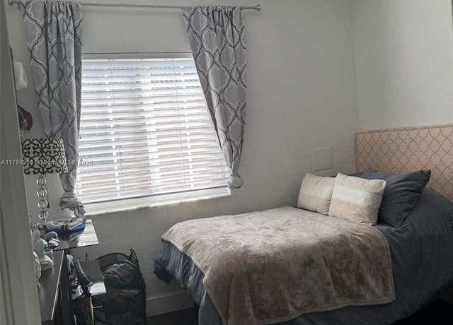 Property at 5640 NW 115th Ct #204, Doral, FL 33178, 3 beds, 2.5 baths
