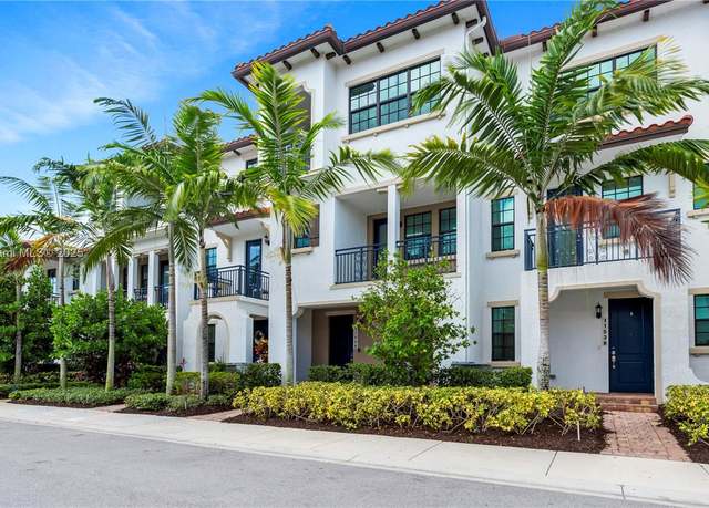 Property at 11530 SW 13th Ct, Pembroke Pines, FL 33025, 3 beds, 3.5 baths