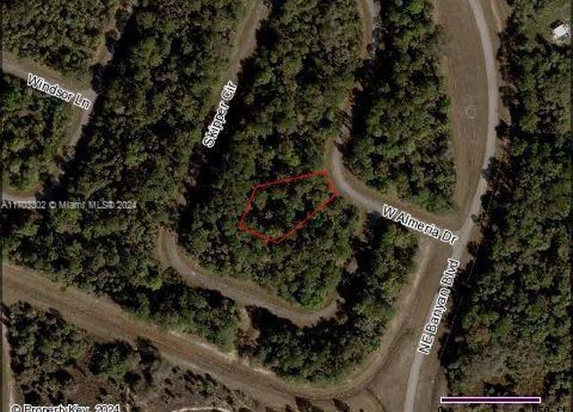 Property at 405 Almeria Dr, La Belle, FL 33935