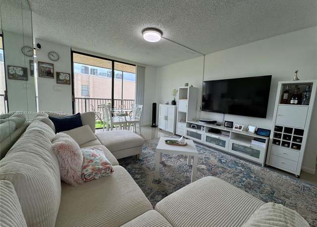 Property at 3550 Blue Lake Dr #501, Pompano Beach, FL 33064, 1 bed, 1.5 baths