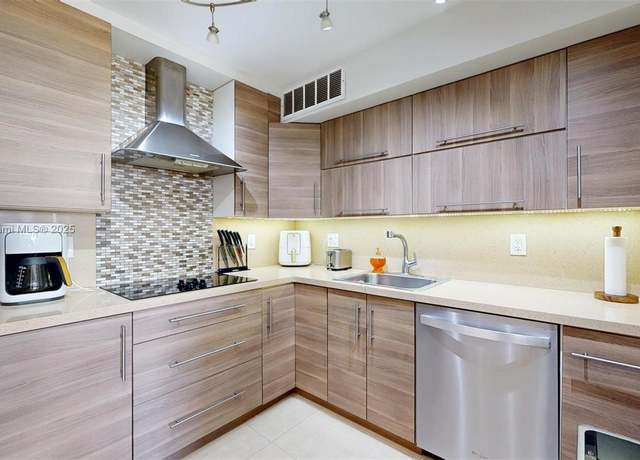 Property at 600 N Three Islands Blvd #803, Hallandale Beach, FL 33009, 2 beds, 2 baths