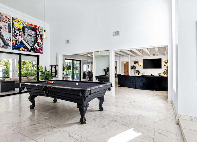 Property at 1061 NW N River Dr, Miami, FL 33136, 8 beds, 8.5 baths