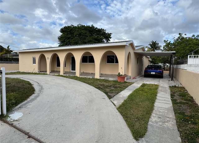 Property at 4701 SW 104th Ct, Miami, FL 33165, 7 beds, 6 baths