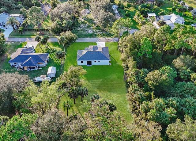 Property at 618 Sheldon Ave, Lehigh Acres, FL 33936, 3 beds, 2.5 baths