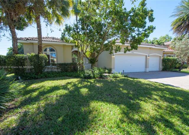 Property at 1966 SE 23rd Ct, Homestead, FL 33035, 4 beds, 3 baths