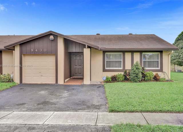 Property at 9430 S Meadows Cir, Miramar, FL 33025, 3 beds, 2 baths