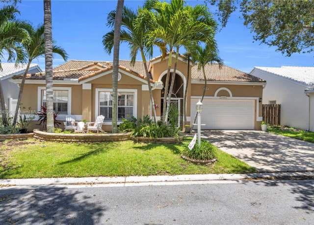 Property at 10186 Balsa Way, Palm Beach Gardens, FL 33410, 3 beds, 2 baths