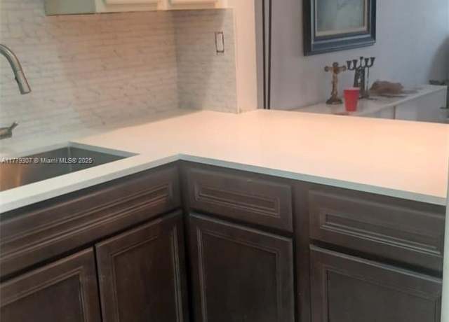 Property at 7887 Golf Cir Dr #206, Margate, FL 33063, 2 beds, 1 bath