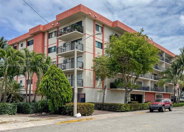 Property at 7801 Abbott Ave #306, Miami Beach, FL 33141, 1 bed, 1.5 baths
