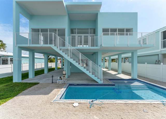 Property at 272 Lower Matecumbe Rd, Key Largo, FL 33037, 4 beds, 3 baths