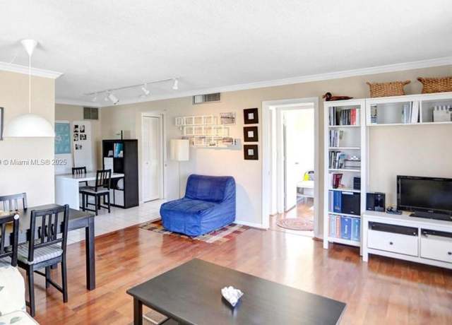 Property at 1020 94th St #401, Bay Harbor Islands, FL 33154, 2 beds, 2 baths