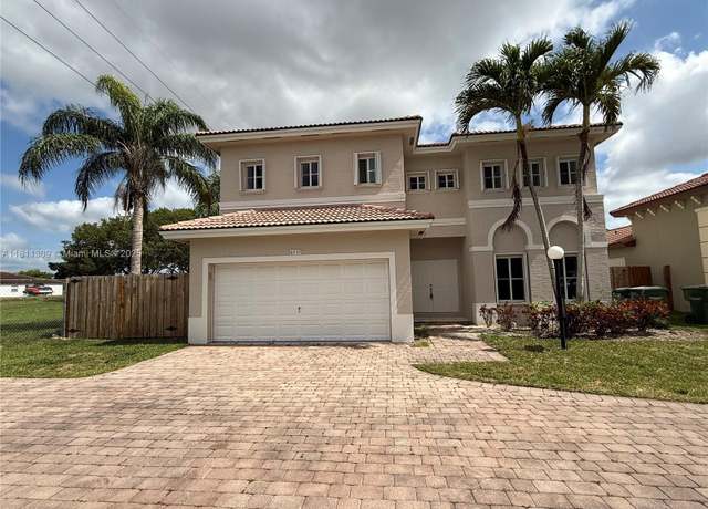 Property at 4157 NE 14th St, Homestead, FL 33033, 3 beds, 3.5 baths