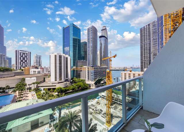 Property at 41 SE 5th St #1003, Miami, FL 33131, 1 bed, 1.5 baths