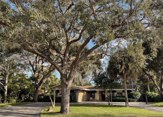 Property at 9030 Ridgeland Dr, Cutler Bay, FL 33157, 4 beds, 2 baths