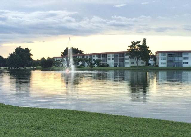 Property at 611 S Hollybrook Dr #102, Pembroke Pines, FL 33025, 2 beds, 2 baths