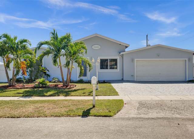 Property at 9240 54th St, Cooper City, FL 33328, 5 beds, 3 baths