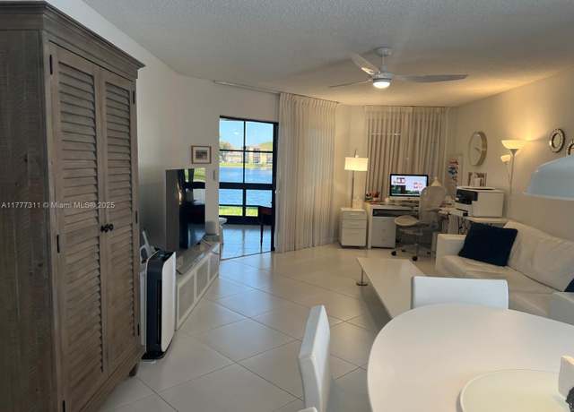 Property at 7210 Fairfax Dr #106, Tamarac, FL 33321, 2 beds, 2 baths