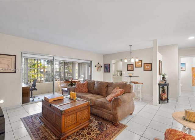 Property at 11247 SW 169th St Unit V4832, Miami, FL 33157, 1 bed, 1.5 baths