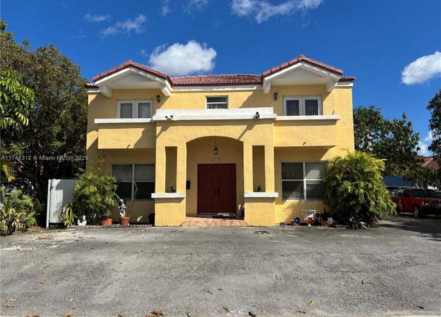 Property at 4141 W 4th Ave, Hialeah, FL 33012, 4 beds, 2.5 baths