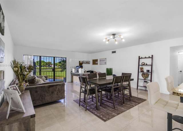 Property at 271 W Park Dr Unit 7-7, Miami, FL 33172, 2 beds, 2 baths