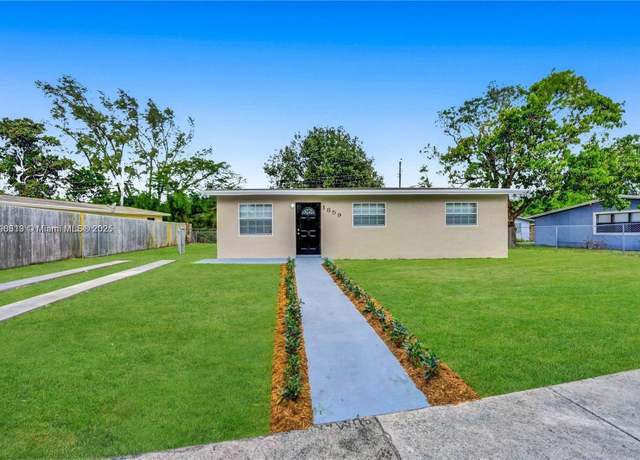 Property at 1859 NW 16th Ct, Fort Lauderdale, FL 33311, 3 beds, 1 bath
