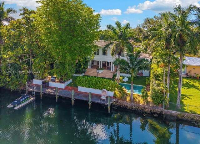 Property at 725 Vilabella Ave, Coral Gables, FL 33146, 4 beds, 4 baths
