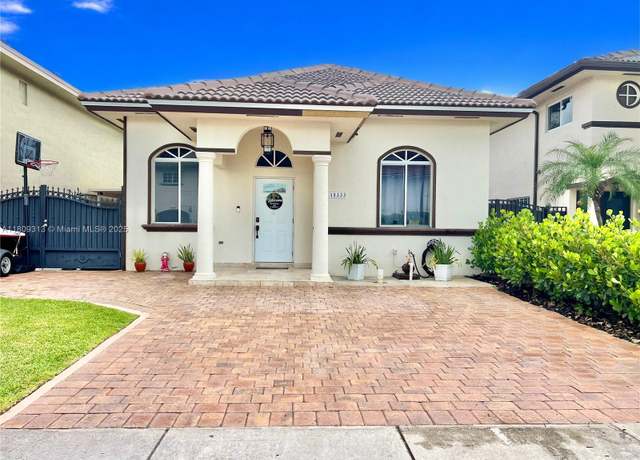 Property at 15333 SW 40th Ter, Miami, FL 33185, 3 beds, 2 baths