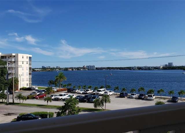 Property at 2905 Point East Dr Unit L402, Aventura, FL 33160, 1 bed, 1.5 baths