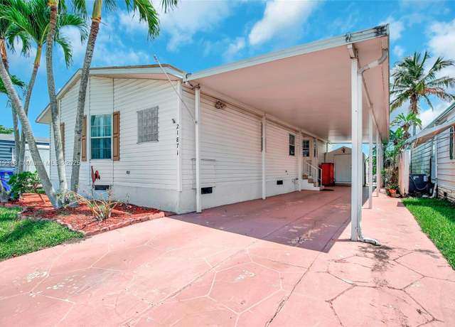 Property at 21871 S Heritage Cir, Pembroke Pines, FL 33029, 4 beds, 2 baths