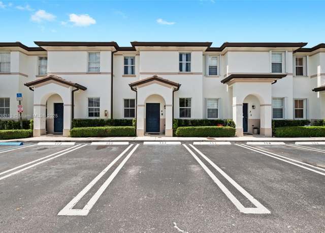 Property at 8079 W 36th Ave, Hialeah, FL 33018, 3 beds, 2.5 baths